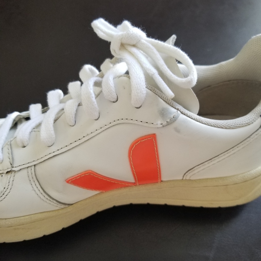 Veja Leather V-10 Sneakers Woman White N Orange Logo Sz 8 - Picture 14 of 14
